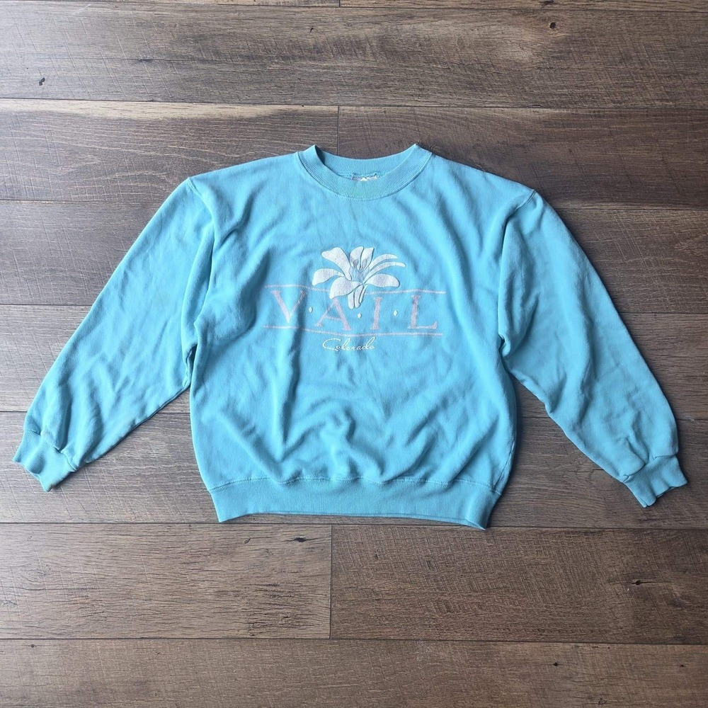Vintage Hanes Vail Colorado Lily Sweatshirt Light Blue Made in USA Size Medium